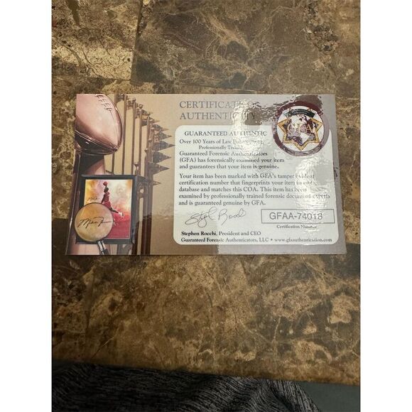 Muhammad Ali Signed 8x10 Boxing Photo with COA - HOF Autograph - Picture 2 of 7